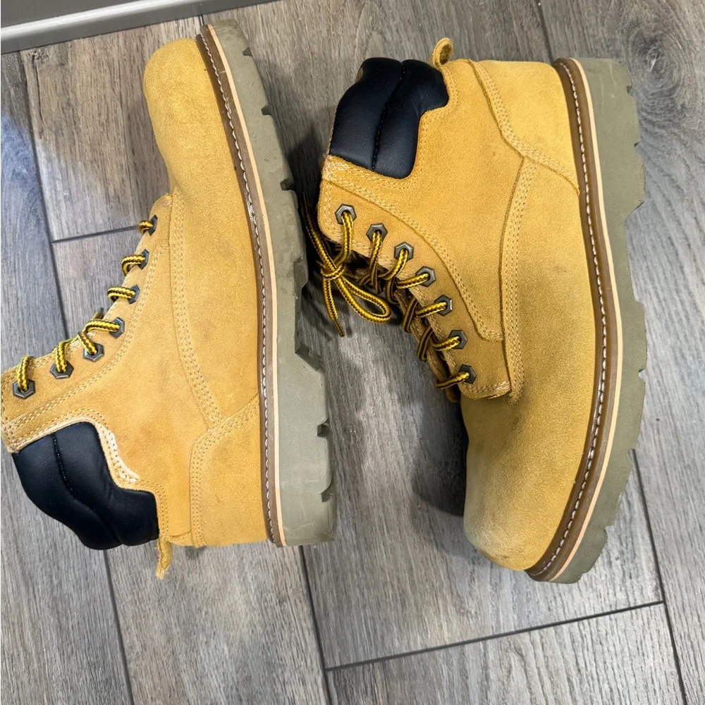 Brahma Men's Work-Style Suede Boots in Wheat Size 10.5